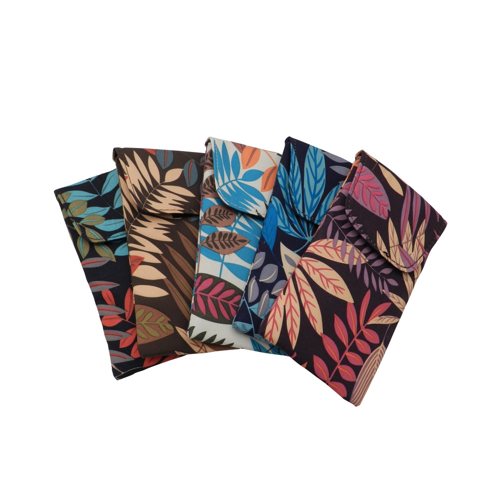 Fauna Lrg Slip-In With Flap 5 Color Asst